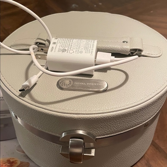 Royal Prestige tortilla warmer